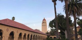 Администрация Трампа запретила позитивную дискриминацию в университетах Stanford University