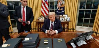 Трамп повысил пошлины на импорт из Канады до 50% Donald Trump