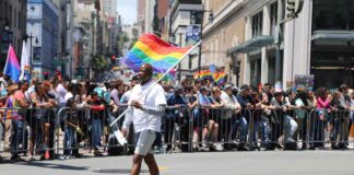 Оклахома призывает Верховный суд отменить легализацию однополых браков SF Pride Parade 2019