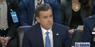 Директор ЦРУ: украинцы готовы сражаться голыми руками John Ratcliffe