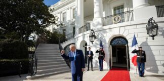 “Президент Трамп превращает Америку в производственную сверхдержаву” Donald Trump