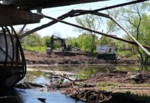 Россия усиливает атаки на Украину накануне саммита в Аляске Bucha, Ukraine