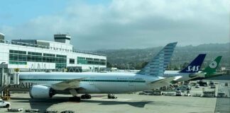 Трамп хочет запретить китайским авиакомпаниям летать над Россией SFO