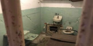 Смерти, исчезновения в иммиграционных центрах содержания под стражей Alcatraz