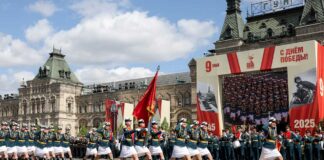 Стивен Сигал и Оливер Стоун представляли США на параде Победы в Москве Victory day