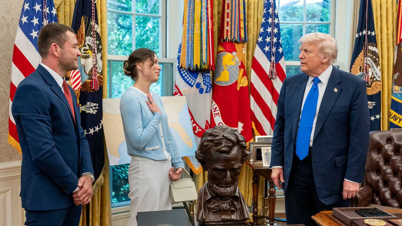 President Trump meets Ksenia Karelina