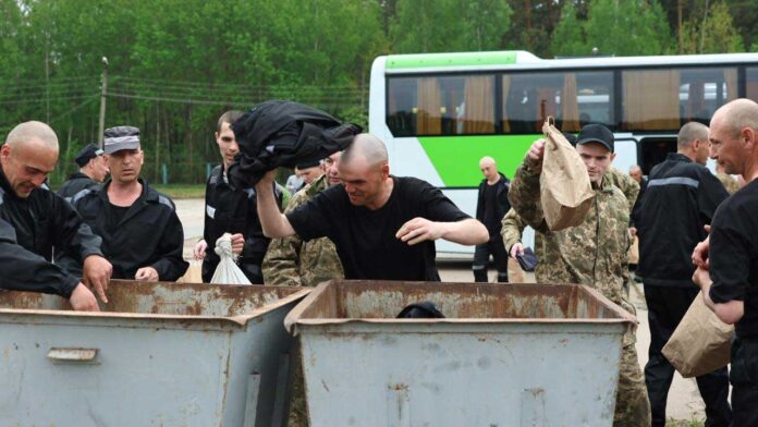 Ukrainian soldiers