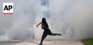 Трамп направил Нацгвардию в Лос-Анджелес, вызвав протесты властей Калифорнии Los Angeles