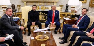 Трамп: Донбасс нужно «разделить» для прекращения войны Trump and President Zelenskyy