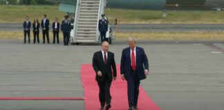 Пол Манафорт получил $60 млн от российского олигарха Trump meets Putin in Alaska