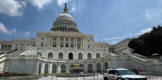 Самый длительный шатдаун в истории США завершен US Congress