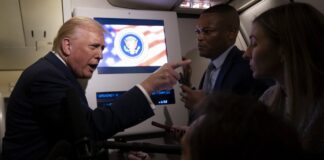 Трамп назвал журналистку «свинкой» после вопроса про Эпштейна Trump