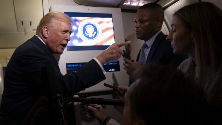 Трамп назвал журналистку «свинкой» после вопроса про Эпштейна