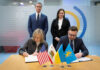 Governor Newsom and California GO-Biz Director Dee Dee Myers signed a MOU with Deputy Governor Oleksandr Kulepin of Lviv, Ukraine.