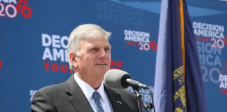 Фрэнклин Грэм: Бог «возвысил» Трампа для спасения народа Израиля Rev._Franklin_Graham