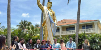 don-Colossus-statue-trump
