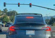Сайт позволяет американцам проверить, искала ли полиция их автомобиль tesla-road-car