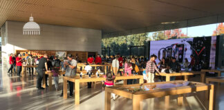 Apple представила первый складной iPhone Duo apple